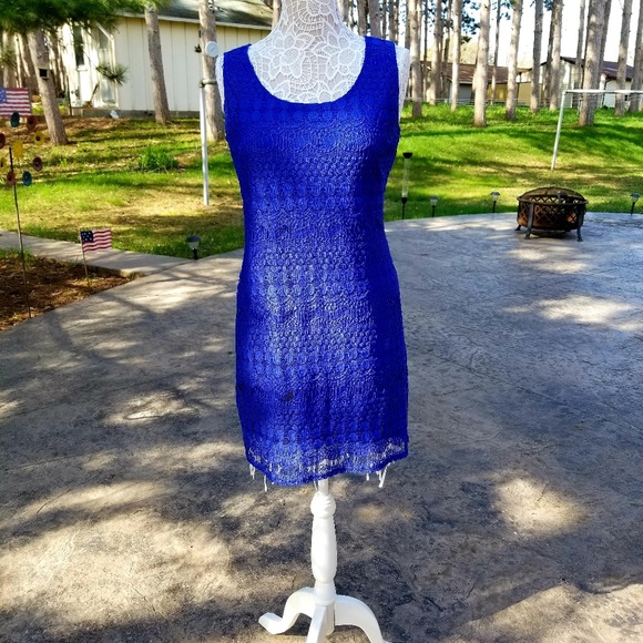 Tiana B. Dresses & Skirts - Tiana B blue lace dress